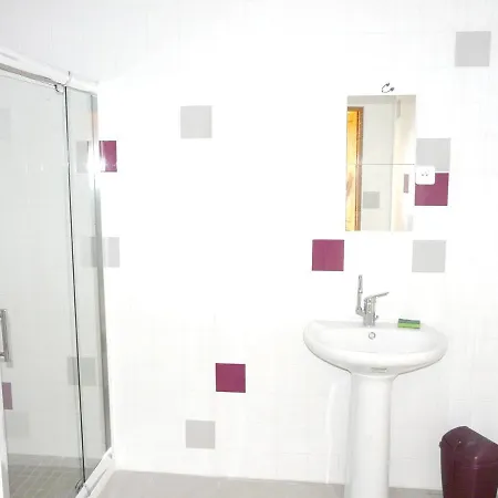 Villa En Campagne Au Locheur + Piscine Le Locheur